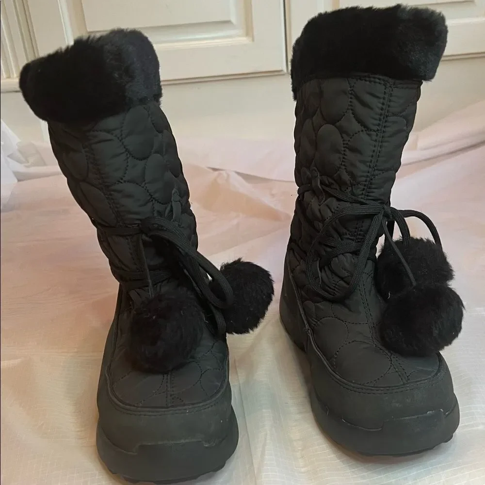 Kamik Youth/Grade School Sz 4 Black Snow Boots Girls Quilted Waterproof Pom Pom